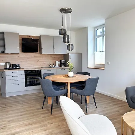 Hafenmeister Lasse - Grosszuegig, Gemuetlich & Maritim Ueber Den Daechern Von